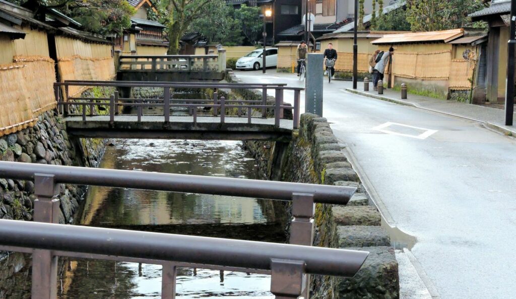 street along canal in kanazawa's samurai district